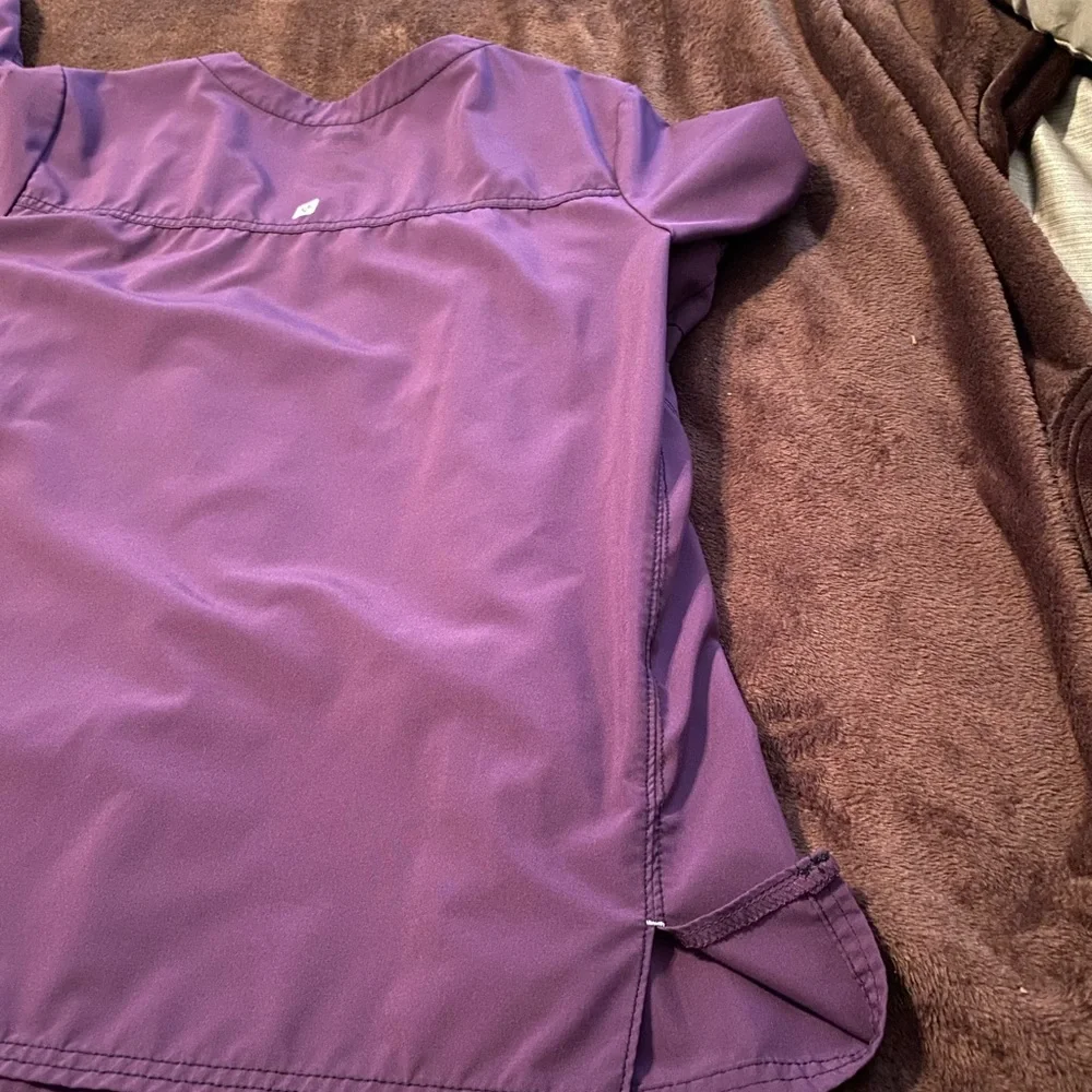 Deep plum Scrub’s - Picture 5 of 9